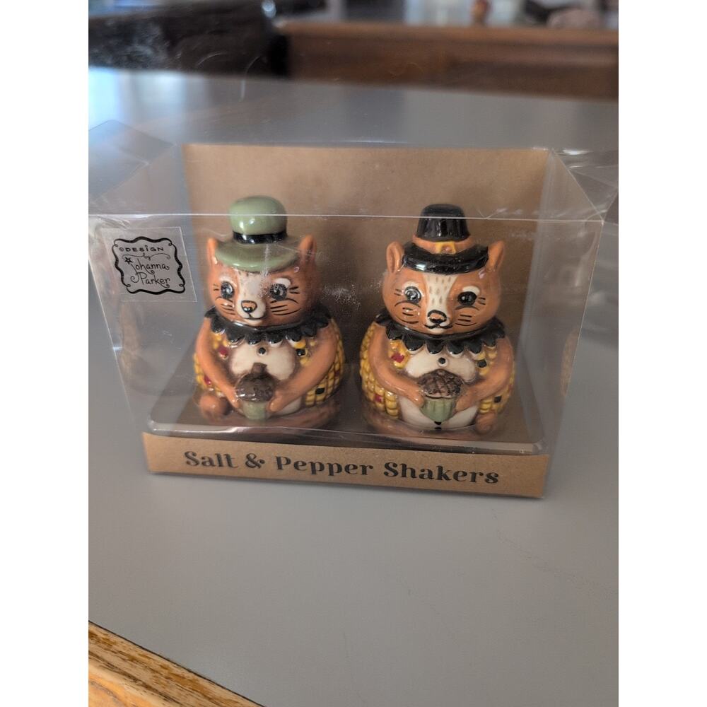 NEW Johanna Parker Salt and Pepper Shakers Open‎ Box Fall Decor Cottage Core
